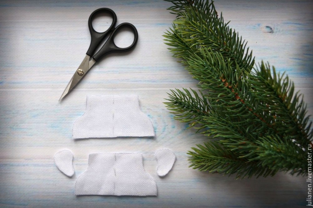 Шьем рождественские валенки для миниатюр