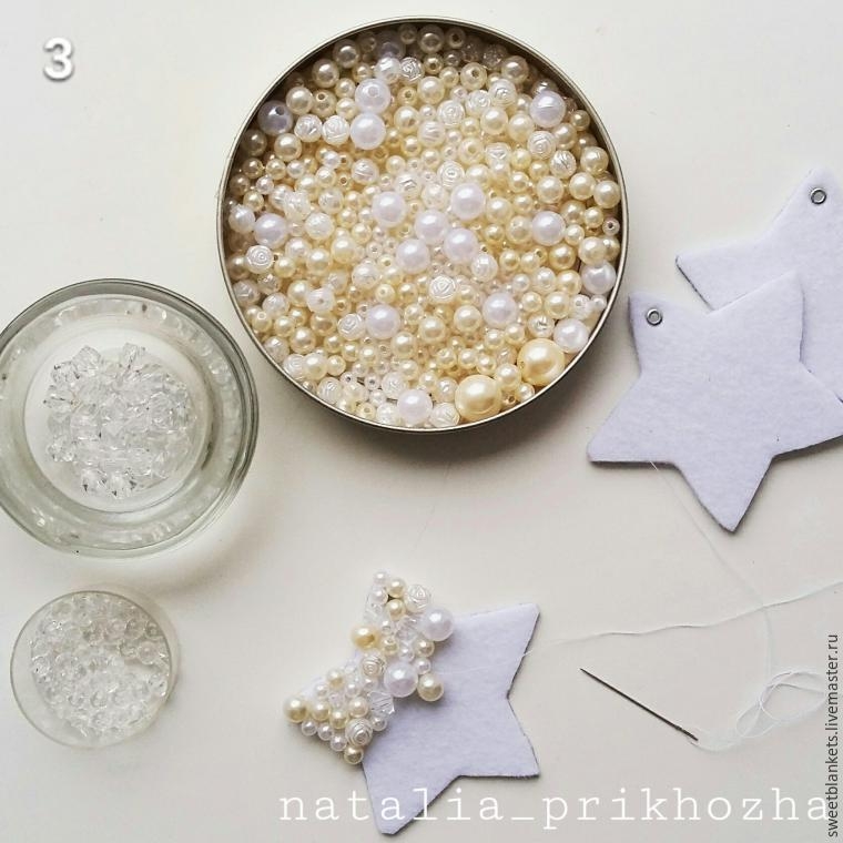 Жемчужные украшения на елочку или в качестве повседневного декора