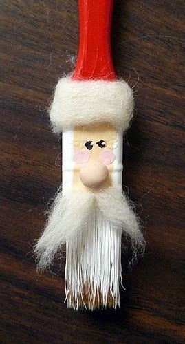 Дед мороз из старой кисточки