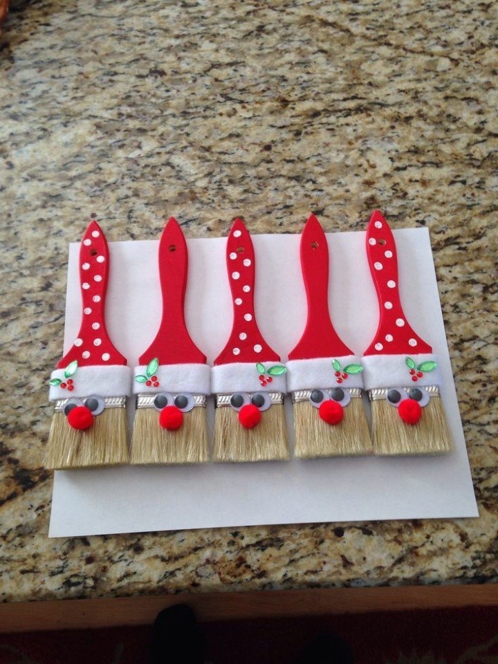 Дед мороз из старой кисточки