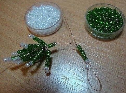 Елочка из бисера.
