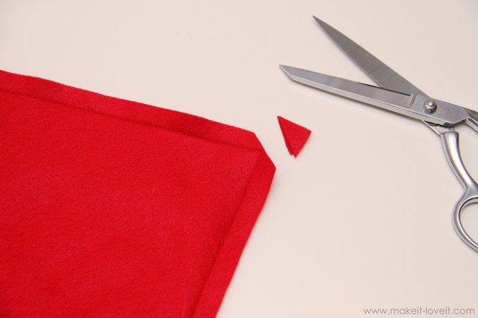 Новогодние чехлы для стульев