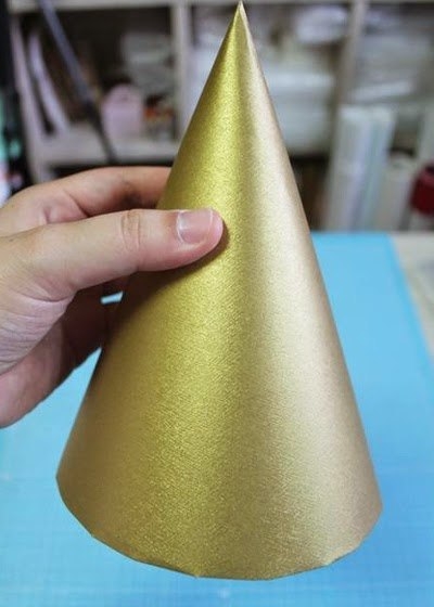 Елочка из конфет. Отличная идея для подарка