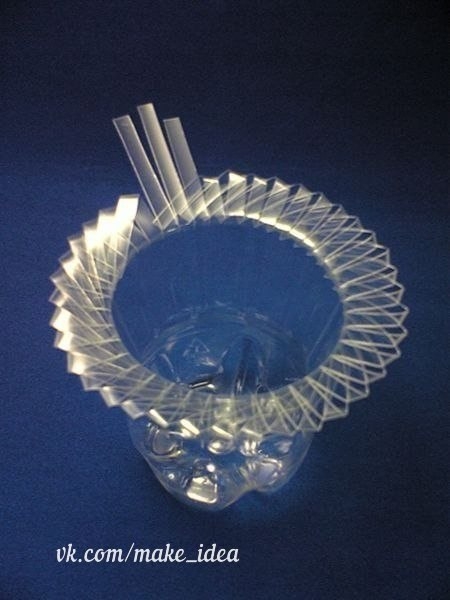 Вазочка из пластиковой бутылки