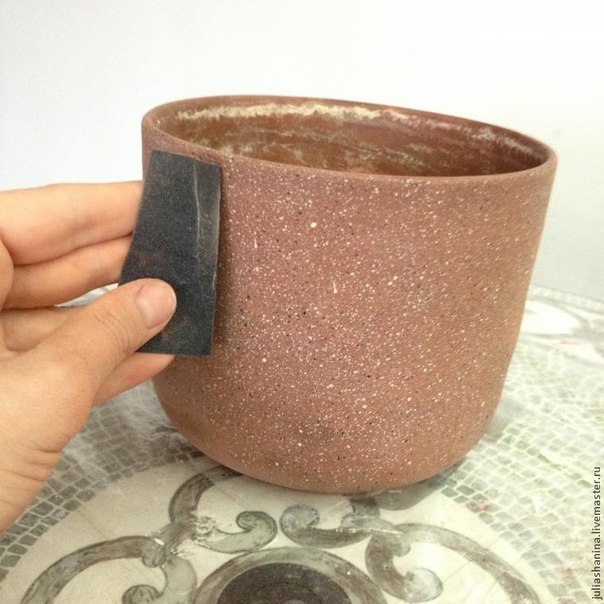 Декорируем цветочный горшок в технике декупаж