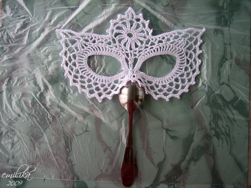 Вязаная крючком маска для карнавала. Схема. Вязаная крючком маска для карнавала. Схема.