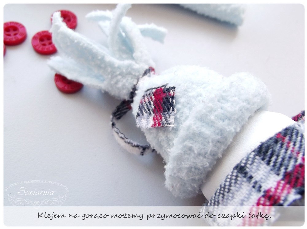 Снеговик из перегоревшей лампочки. Мастер-класс.