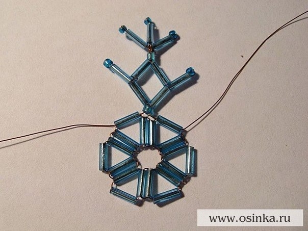 Снежинка из бисера. Мастер-класс.