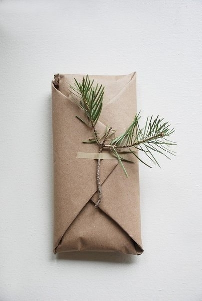 Новогодние идеи упаковки подарков из крафт-бумаги