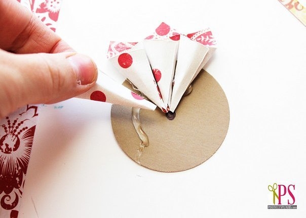 Красивая снежинка для оформления подарков Красивая снежинка для оформления подарков