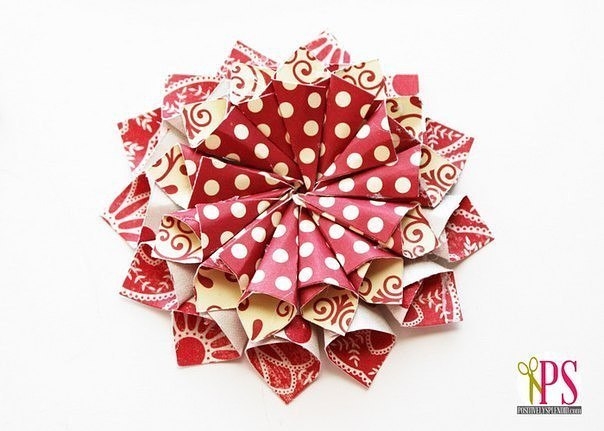 Красивая снежинка для оформления подарков Красивая снежинка для оформления подарков