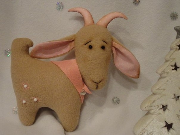 Шьем козочку из флиса