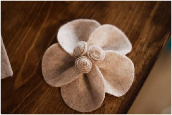 Фетровые цветы для декора