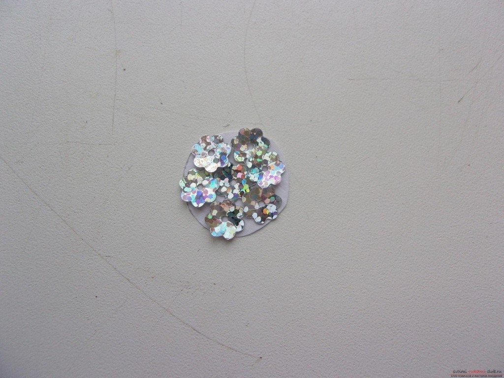 Снежинки из бумаги. Мастер-класс.