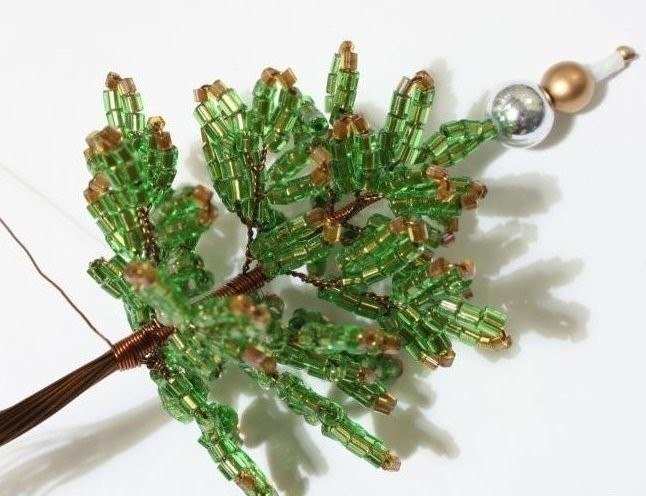 Елочка из бисера