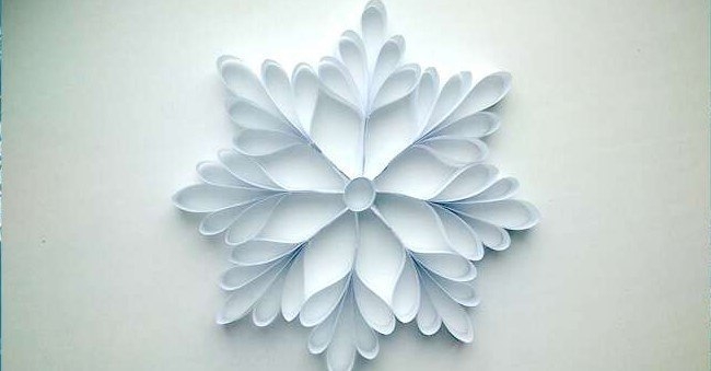 Объемная снежинка из бумаги. Мастер-класс