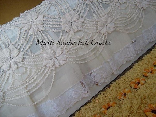 Красивое покрывало из отдельных мотивов Красивое покрывало из отдельных мотивов