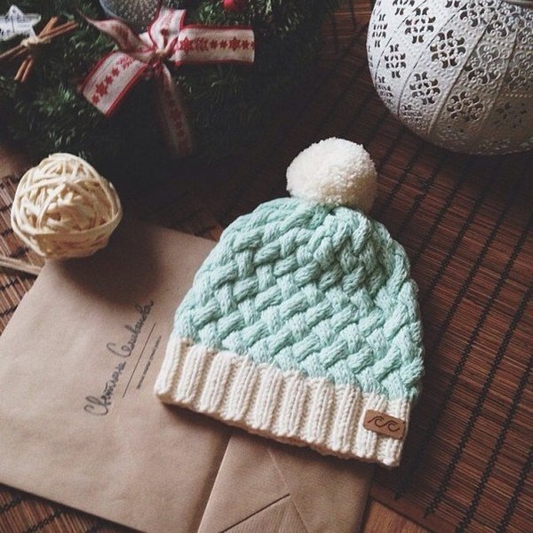 Шапка спицами. Узор «Плетенка». Шапка спицами. Узор «Плетенка».