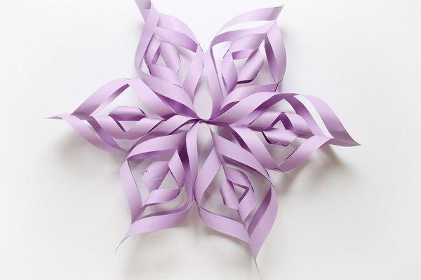 Гигантская снежинка из бумаги. Мастер-класс.