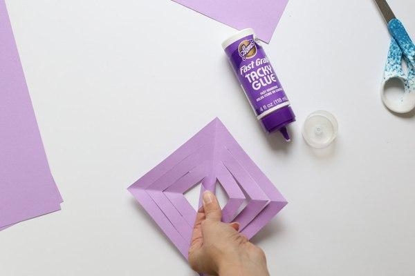 Гигантская снежинка из бумаги. Мастер-класс.