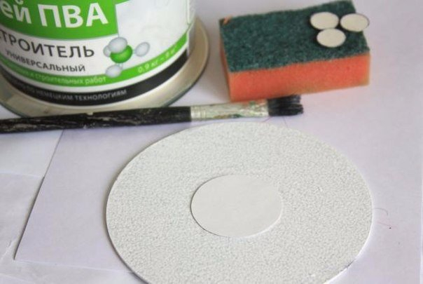 Тарелочки из ненужных компактдисков