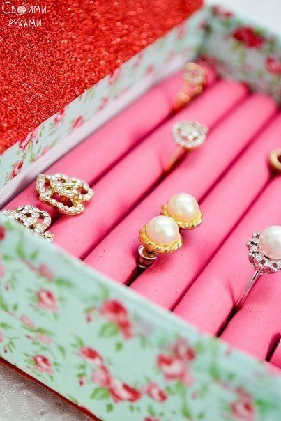 Шкатулка для украшений из бигуди для волос