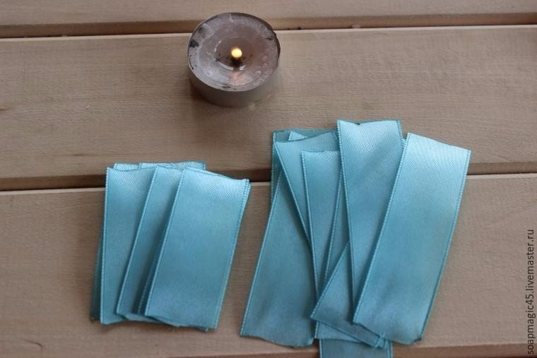 Мастерим красивые бантики из атласных лент