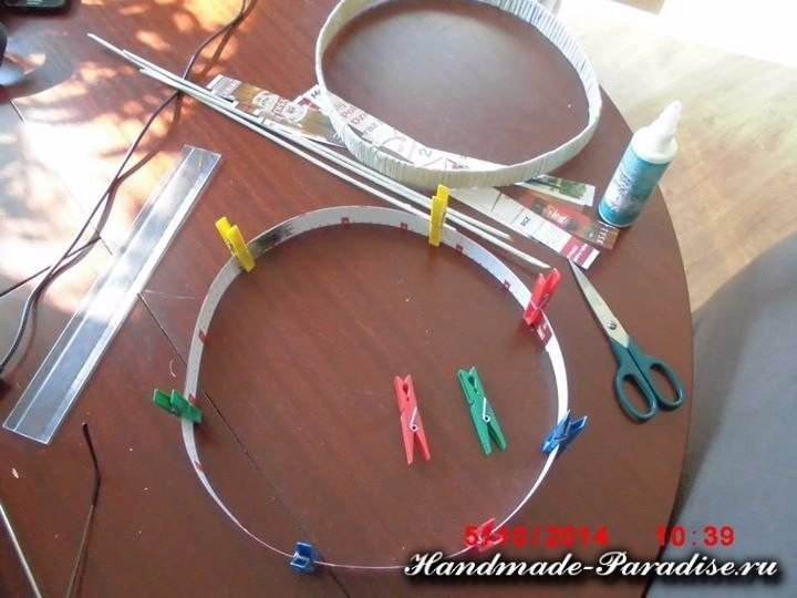 Плетем корзинку из газетных трубочек. Мастер-класс.