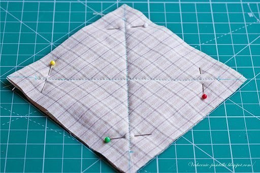 Подушка из лоскутов Подушка из лоскутов