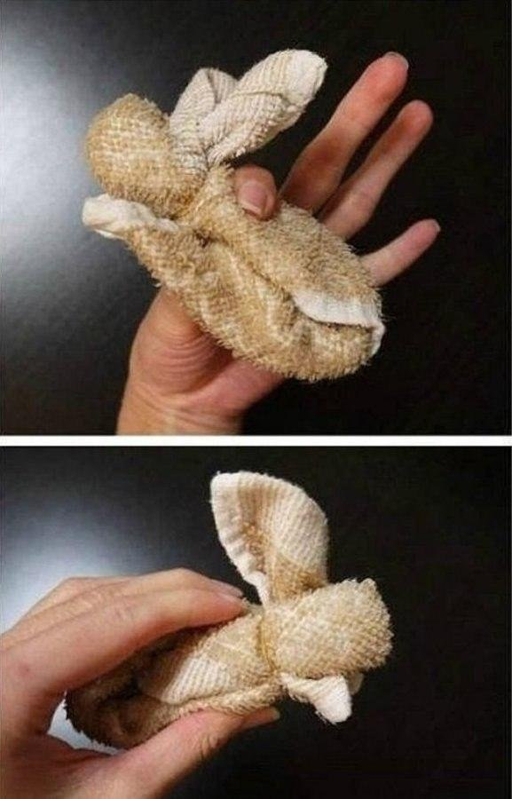 Зайчики из полотенец Зайчики из полотенец