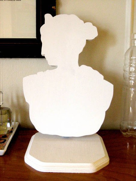 Бюст-хранитель украшений