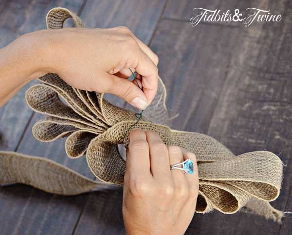 Как завязать пышный бант