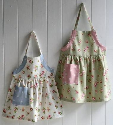 Фартуки для девочек