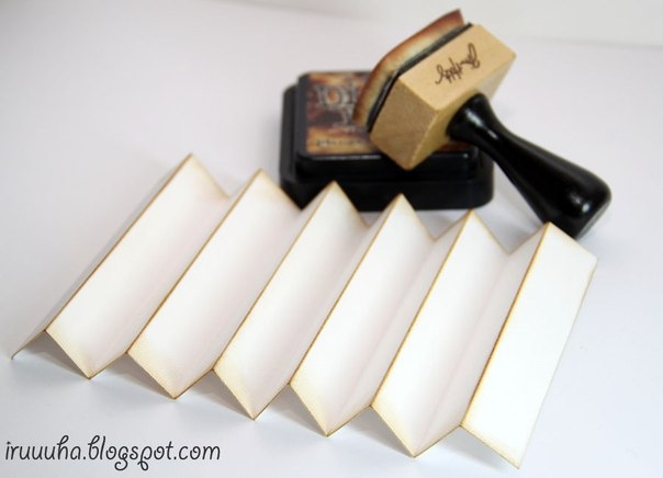 Оригинальная коробочка для подарка в виде книжки.