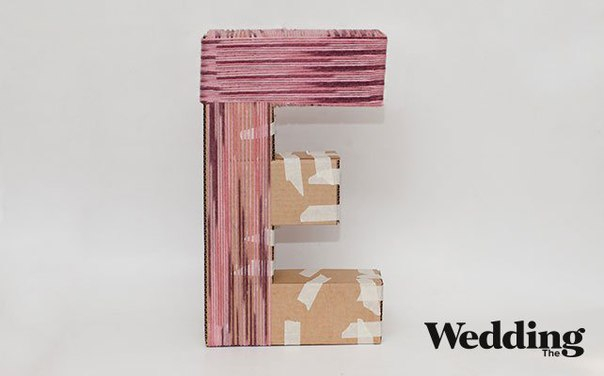 Буквы из картона и ниток для декора