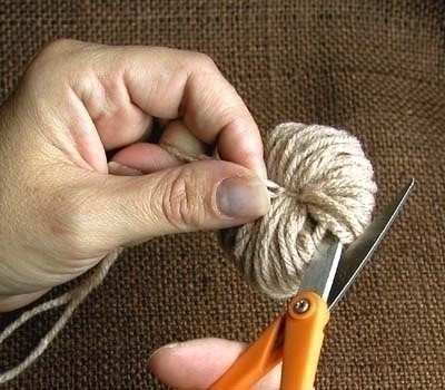 Коврик из помпонов