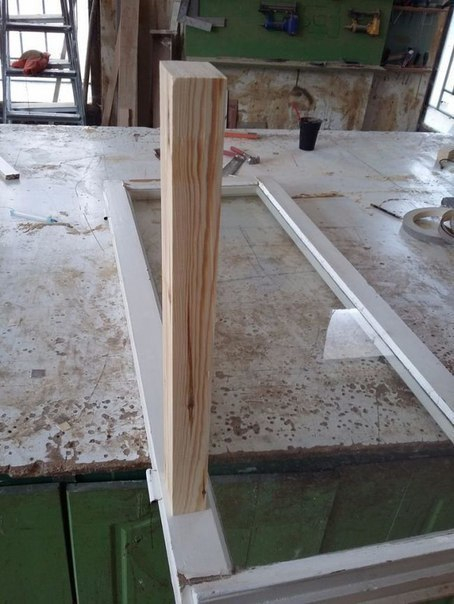 Журнальный столик из старого окна своими руками