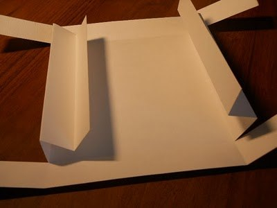 Картонный комодик