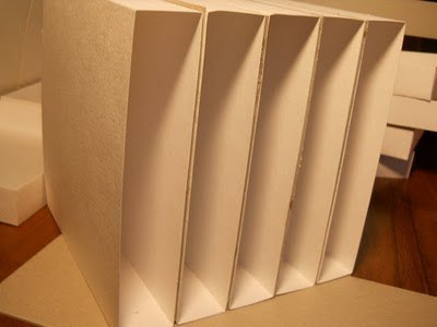 Картонный комодик