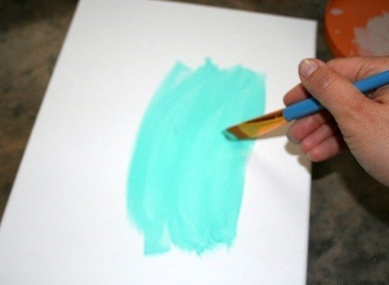 Цветочное панно из яичных лотков и картона