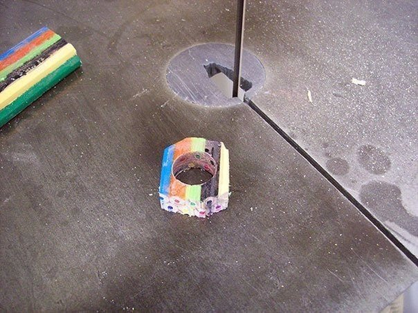 Кольцо из карандашей