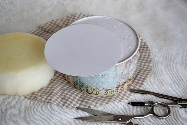 Шкатулка-игольница