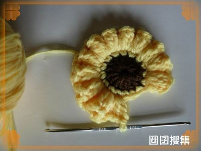 Красивый коврик из цветов