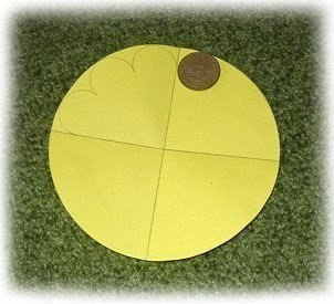 Цветы из бумаги для праздничной сервировки