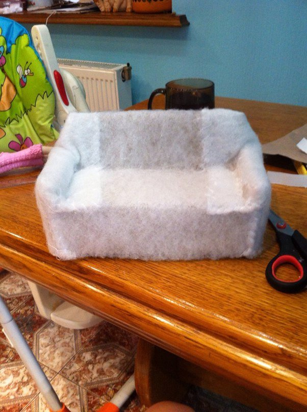 Диванчик для Барби из картона