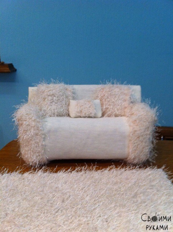 Диванчик для Барби из картона