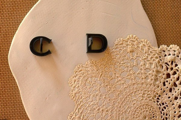 Кружевная тарелочка для колец из полимерной глины