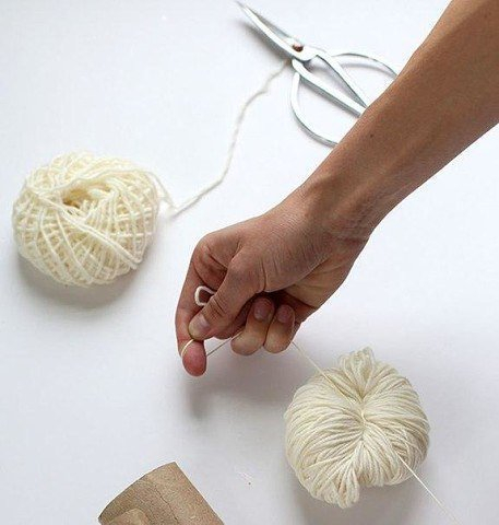 Мягкий уютный коврик из помпонов за 30 минут