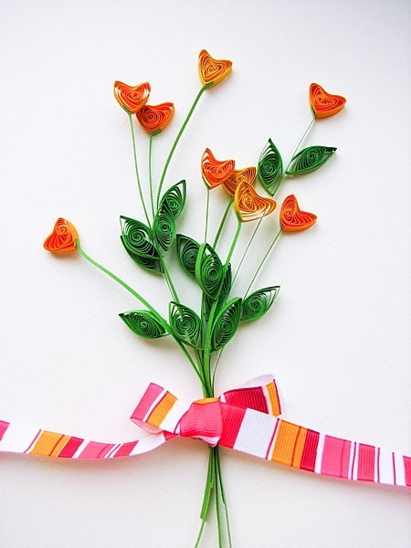 Тюльпаны в технике квиллинг