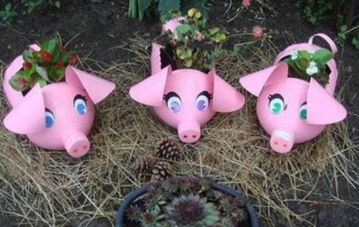 Поросята из бутылок